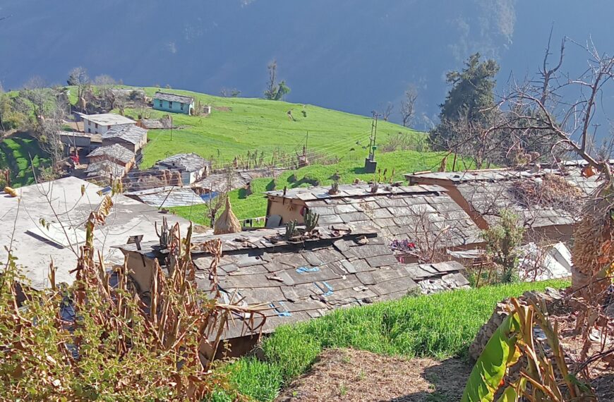 गाउँमा रोजगारी अभावले बढ्यो भारत पलायन, बुंगल–७ भयो सुनसान