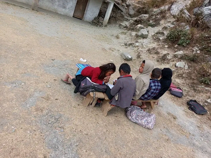 जनचेतना आधारभूत विद्यालय विद्यार्थीहरुको तस्बिर