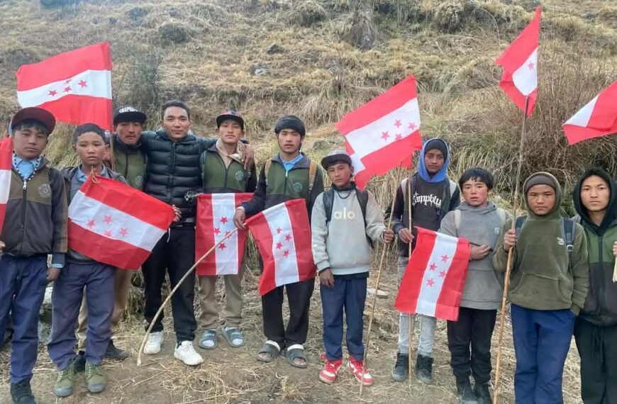 काँग्रेसको प्रचारमा बालबालिकाको प्रयोग, अनुगमन अधिकृत भन्छिन्– ‘बुझ्दैछौँ’